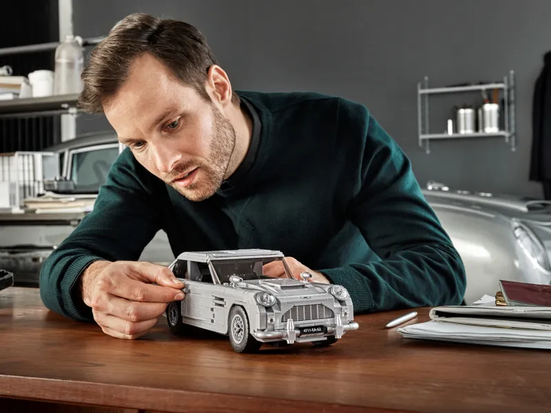 James Bond Aston Martin DB5