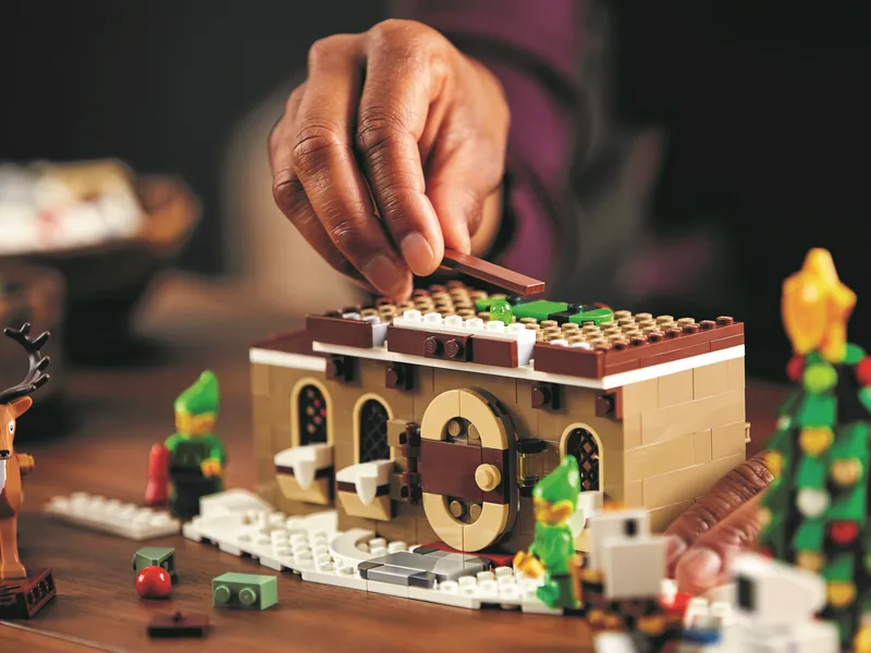 Elf Club House