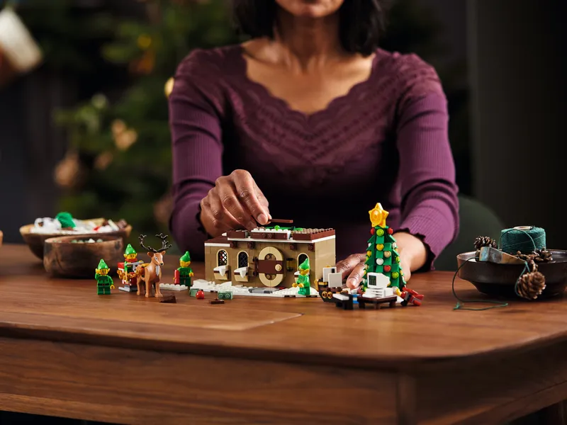 Elf Club House