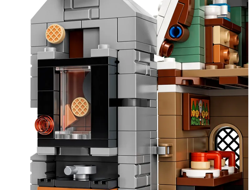 Elf Club House