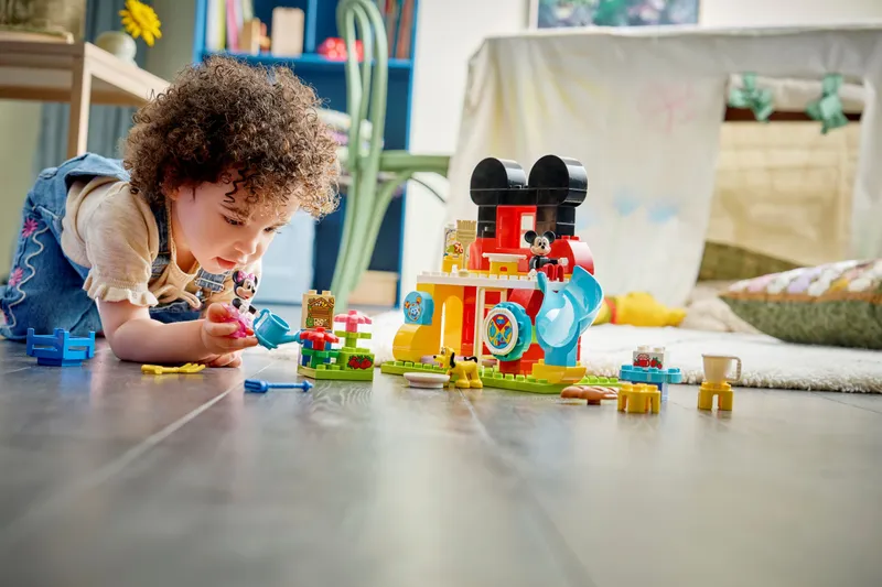 Mickey Mouse Clubhouse with Minnie &amp; Pluto
