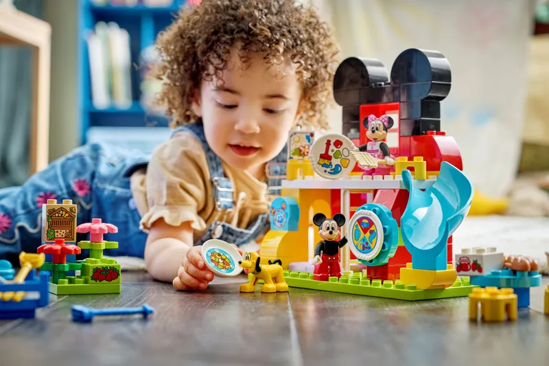 Mickey Mouse Clubhouse with Minnie &amp; Pluto