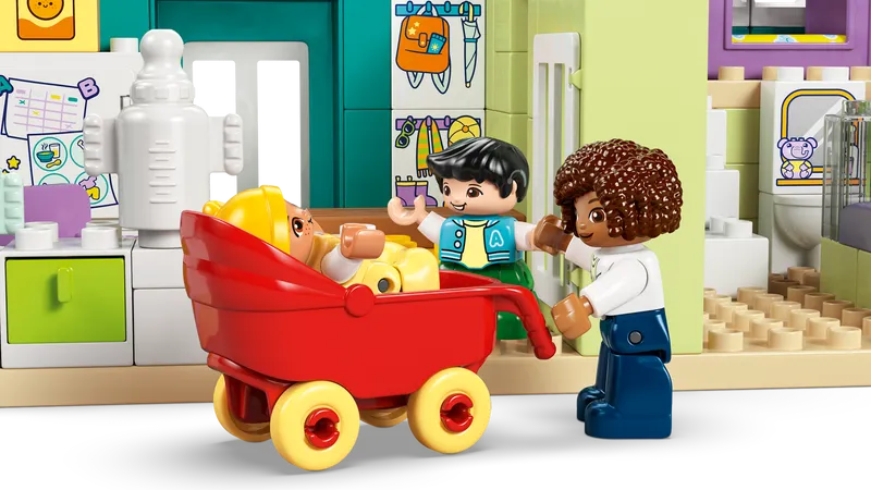 3 in 1 Modern Family House with Figures