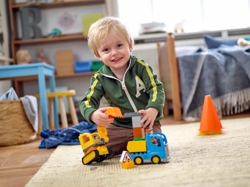 Truck &amp; Tracked Excavator