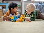Truck &amp; Tracked Excavator