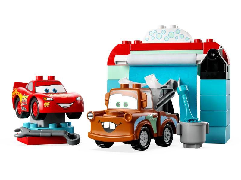 Lightning McQueen &amp; Mater's Car Wash Fun