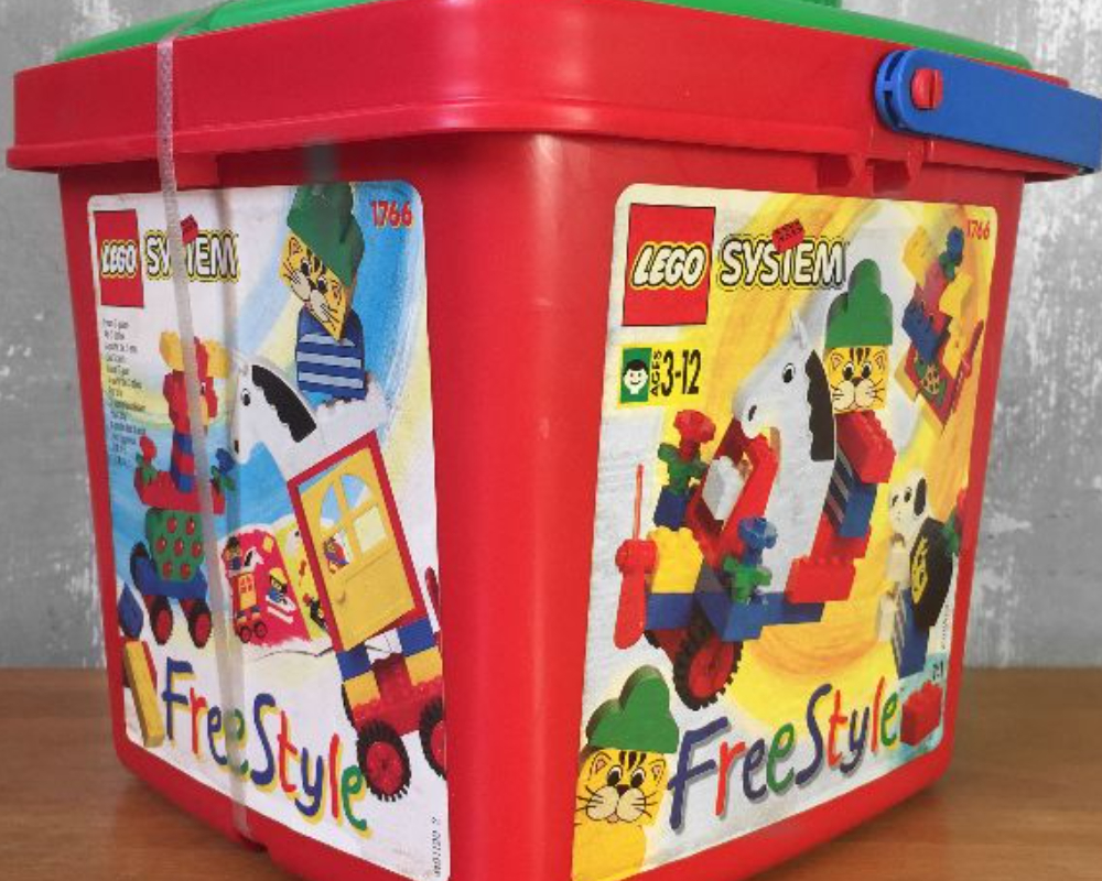 Small Freestyle Bucket