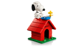 Peanuts: Snoopy's Doghouse