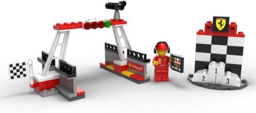 Finish Line &amp; Podium