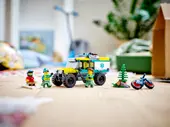 4x4 Off-Road Ambulance Rescue