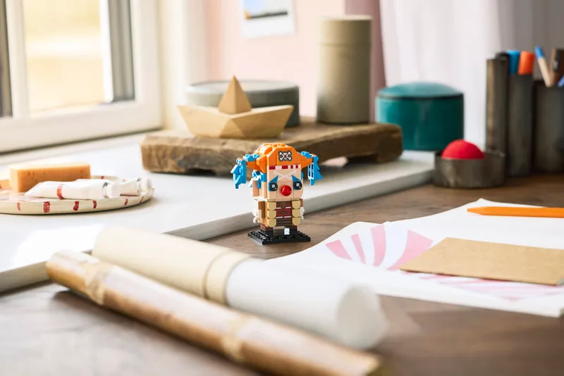 Buggy the Clown Figure