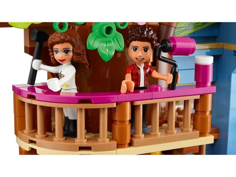 Friendship Tree House