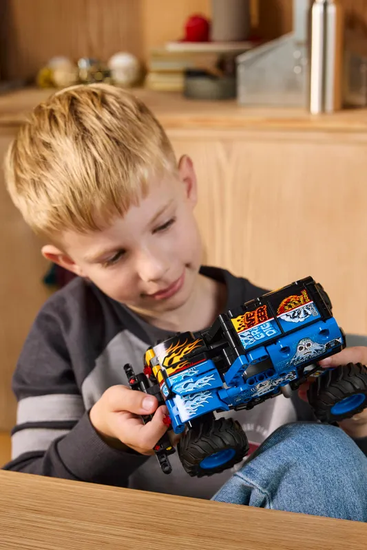 Monster Jam Grave Digger Fire and Ice