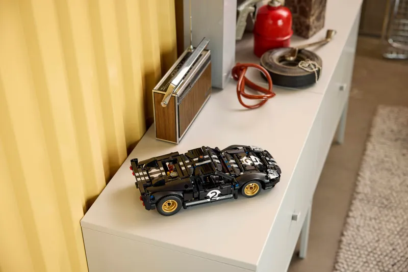 1966 Ford GT40 MKII Race Car