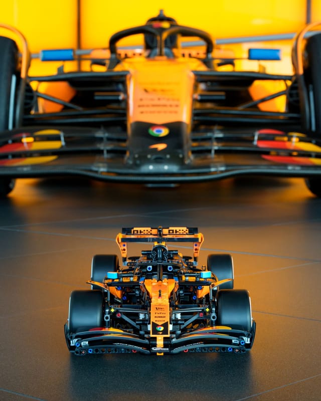 McLaren MCL39 F1 Car