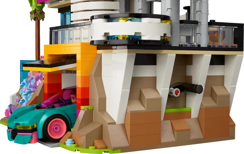 Andrea's Modern Mansion
