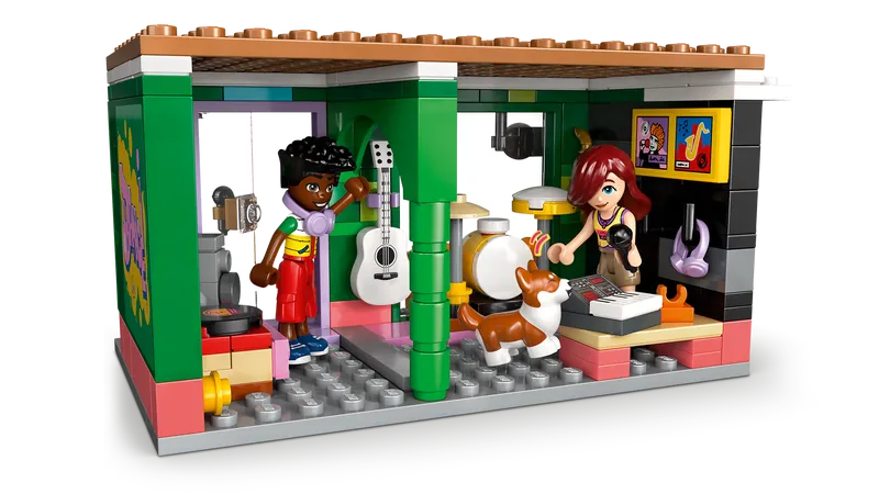 Music Store &amp; Apartment
