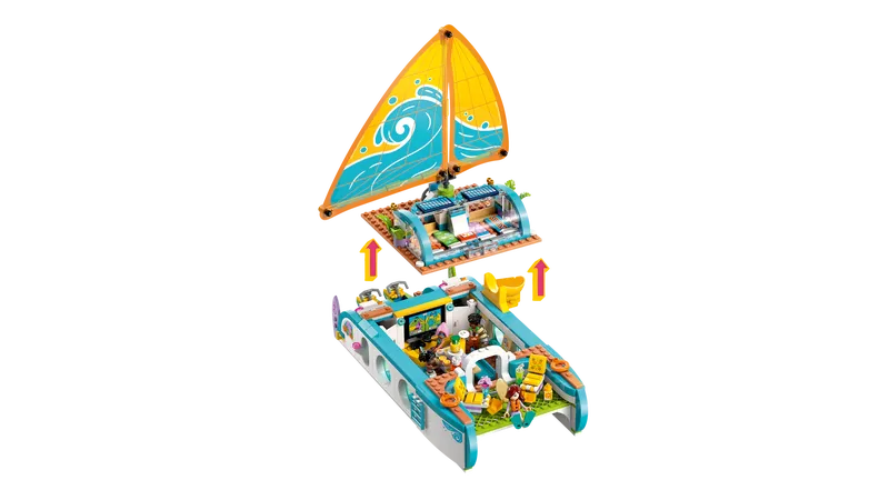 Travel Boat Adventure