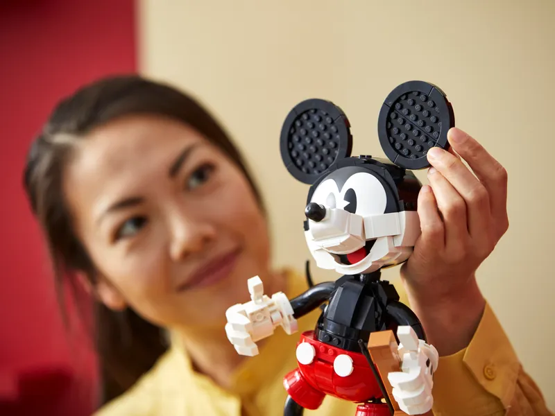 Mickey Mouse &amp; Minnie Mouse