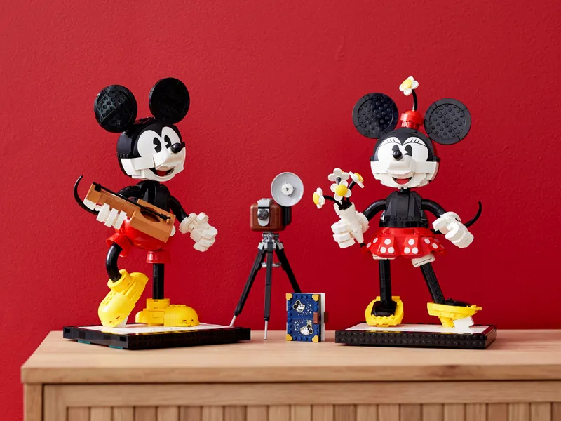 Mickey Mouse &amp; Minnie Mouse