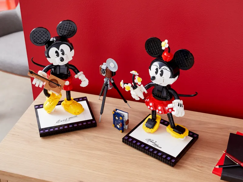 Mickey Mouse &amp; Minnie Mouse