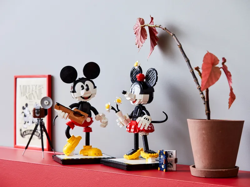Mickey Mouse &amp; Minnie Mouse