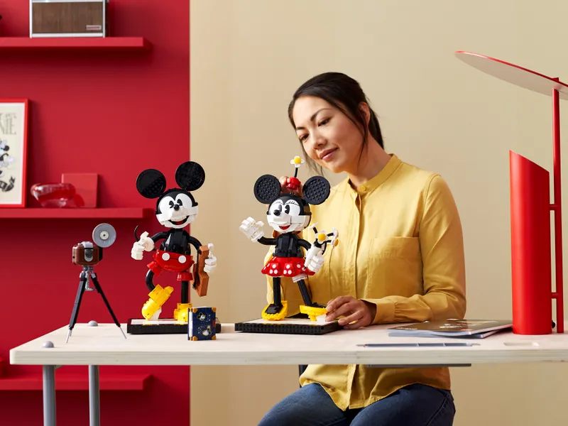 Mickey Mouse &amp; Minnie Mouse