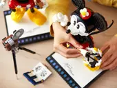 Mickey Mouse &amp; Minnie Mouse
