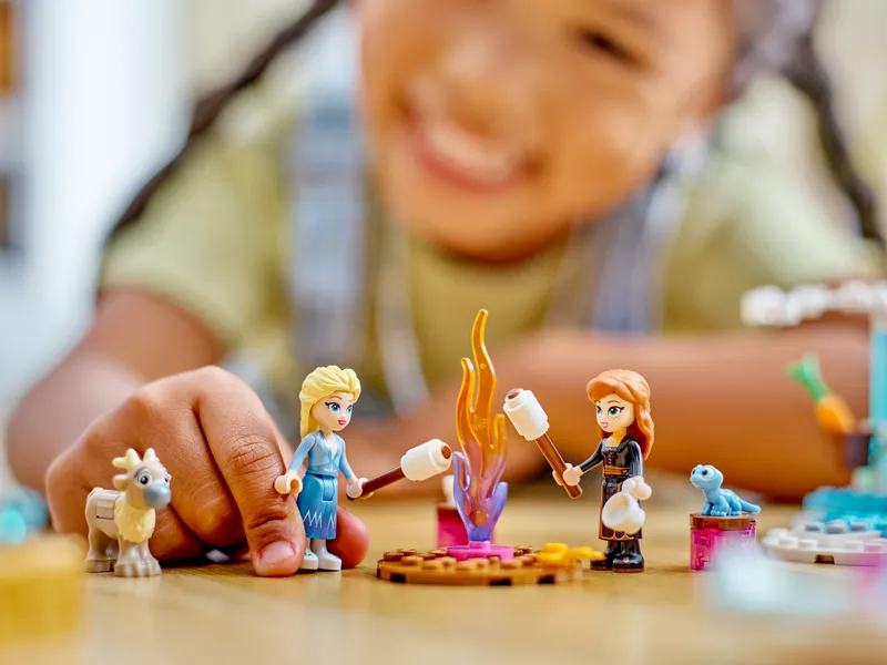 Elsa's Frozen Castle