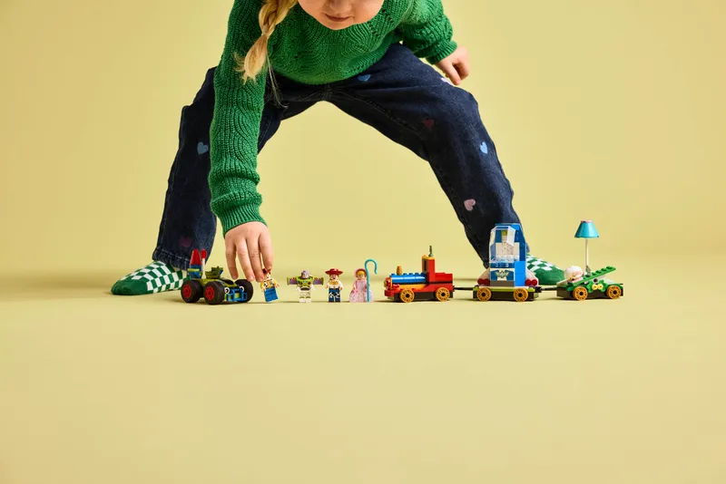 Toy Story Celebration Train &amp; RC Car