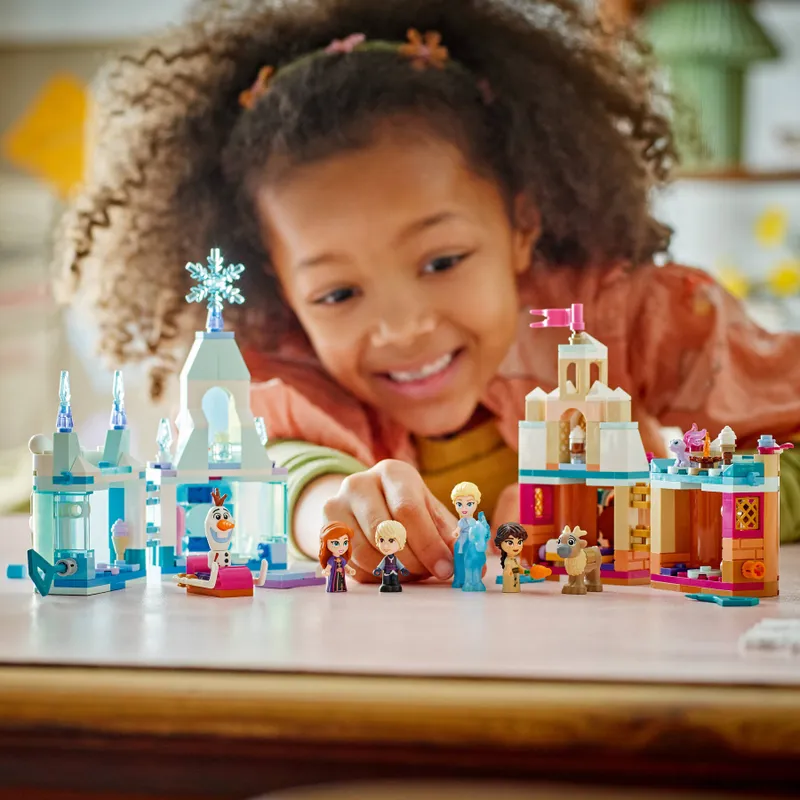 Mini Arendelle Castle &amp; Elsa's Ice Palace