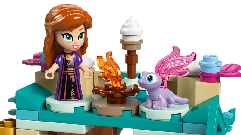 Mini Arendelle Castle &amp; Elsa's Ice Palace