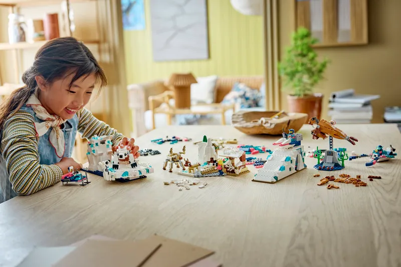 Arctic Animals Science Kit