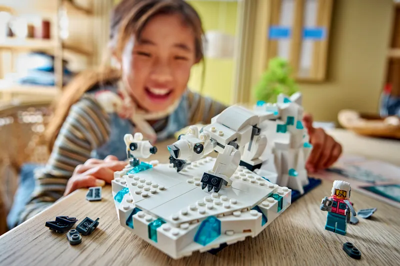Arctic Animals Science Kit