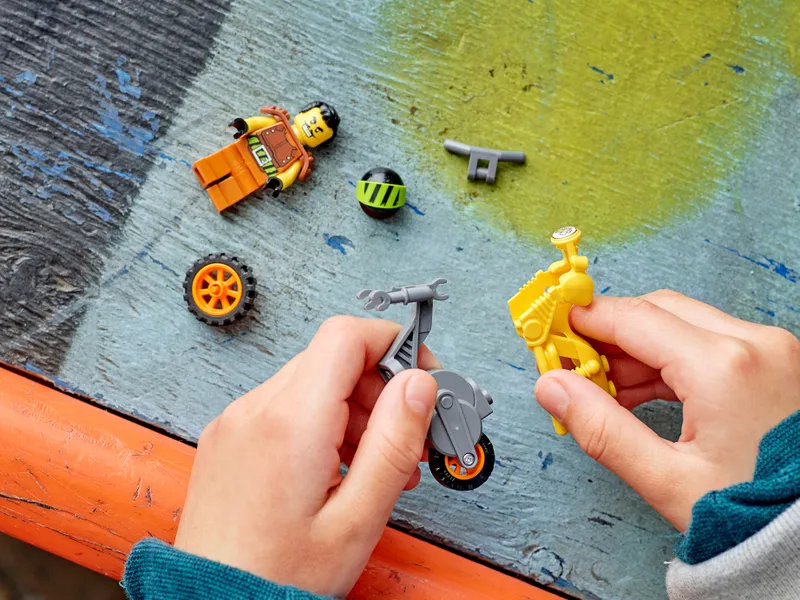 Demolition Stunt Bike