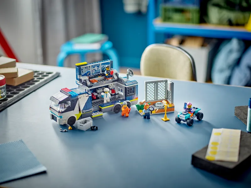 Police Mobile Crime Lab Truck
