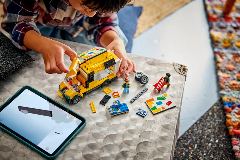 The LEGO Van