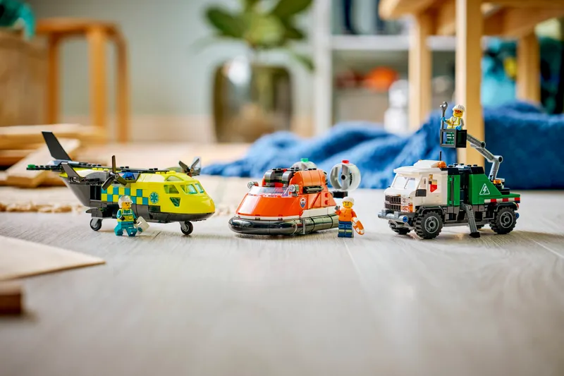 Airplane, Service Truck &amp; Hovercraft Remix