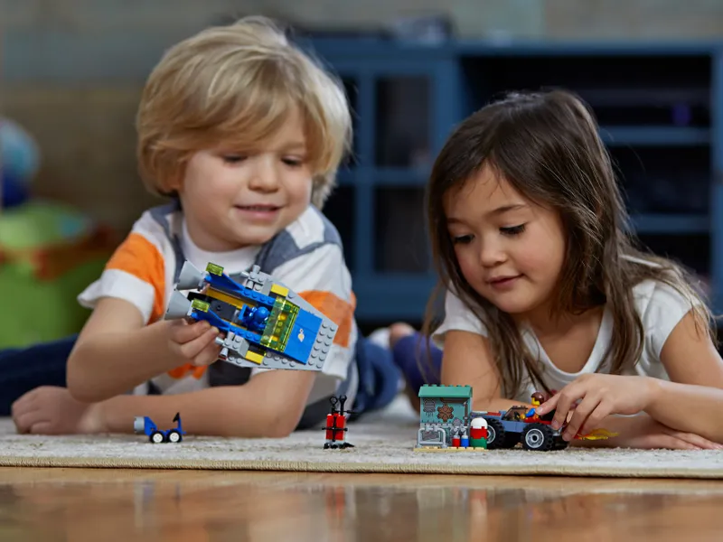 Emmet and Benny's 'Build and Fix' Workshop!