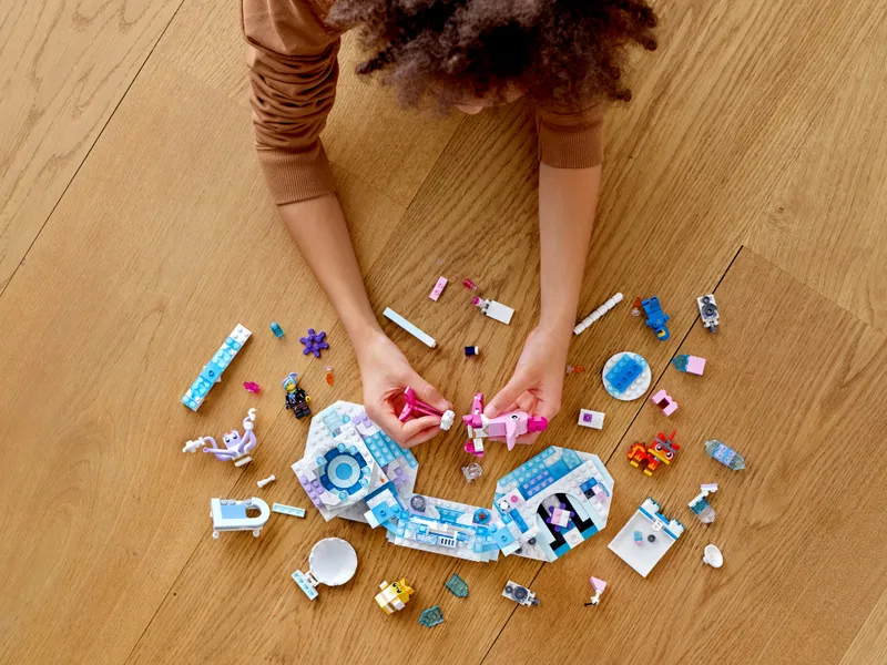 Shimmer &amp; Shine Sparkle Spa!
