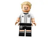 Toni Kroos (18)