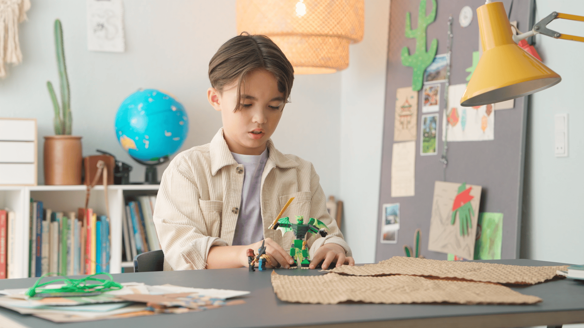 Lloyd's Dragon Mech Battle Pack