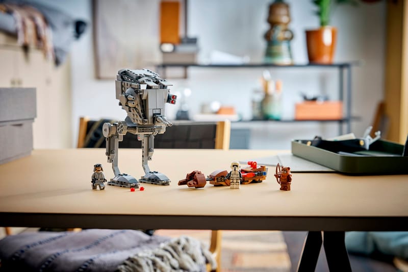 SMART Play: AT-ST Attack on Endor