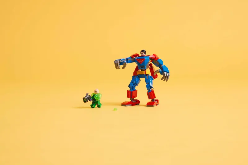 Superman Mech vs. Lex Luthor