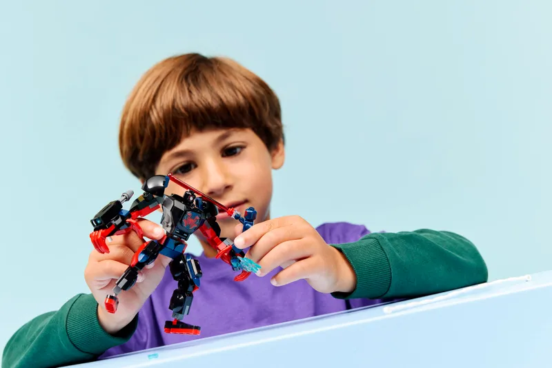 Miles Morales Mech vs. Spider-Man 2099