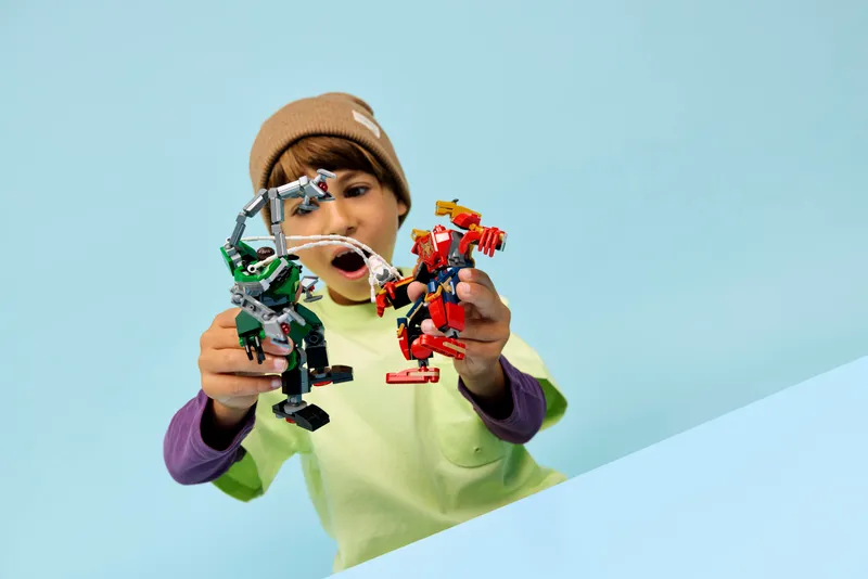 Mech Battle: Spider-Man vs. Doc Ock