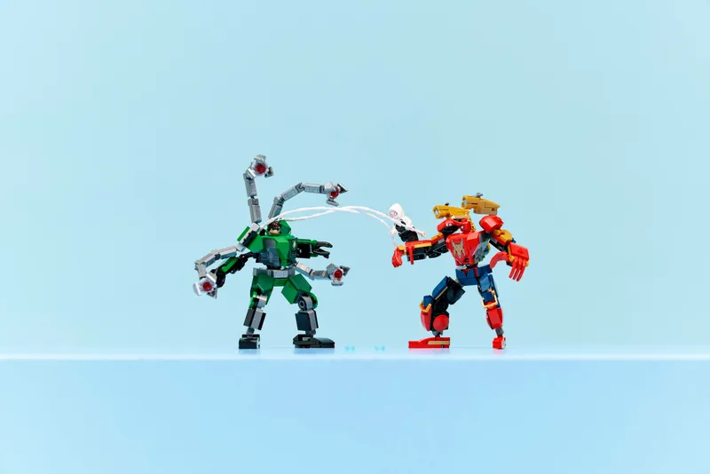 Mech Battle: Spider-Man vs. Doc Ock