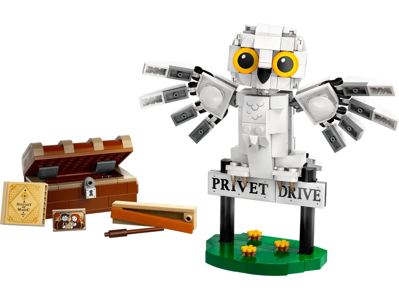Hedwig at 4 Privet Drive