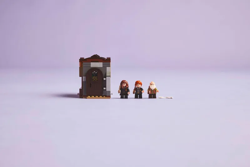 Hogwarts Castle: Charms Class