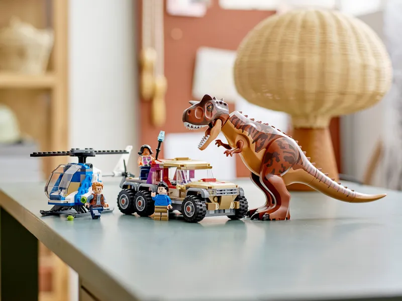Carnotaurus Dinosaur Chase